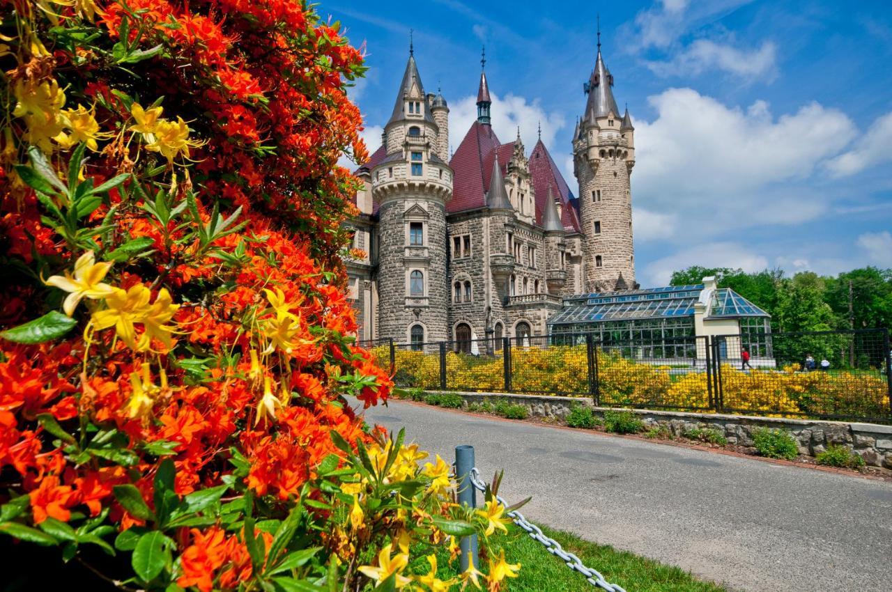 Hotel Moszna Zamek Exterior foto